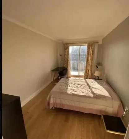 Appartement 3 Piece Paris 16E * Parijs